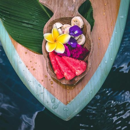 Seaside Tribe - Boutique Surf Stay & Retreat Tanah Lot Exteriör bild