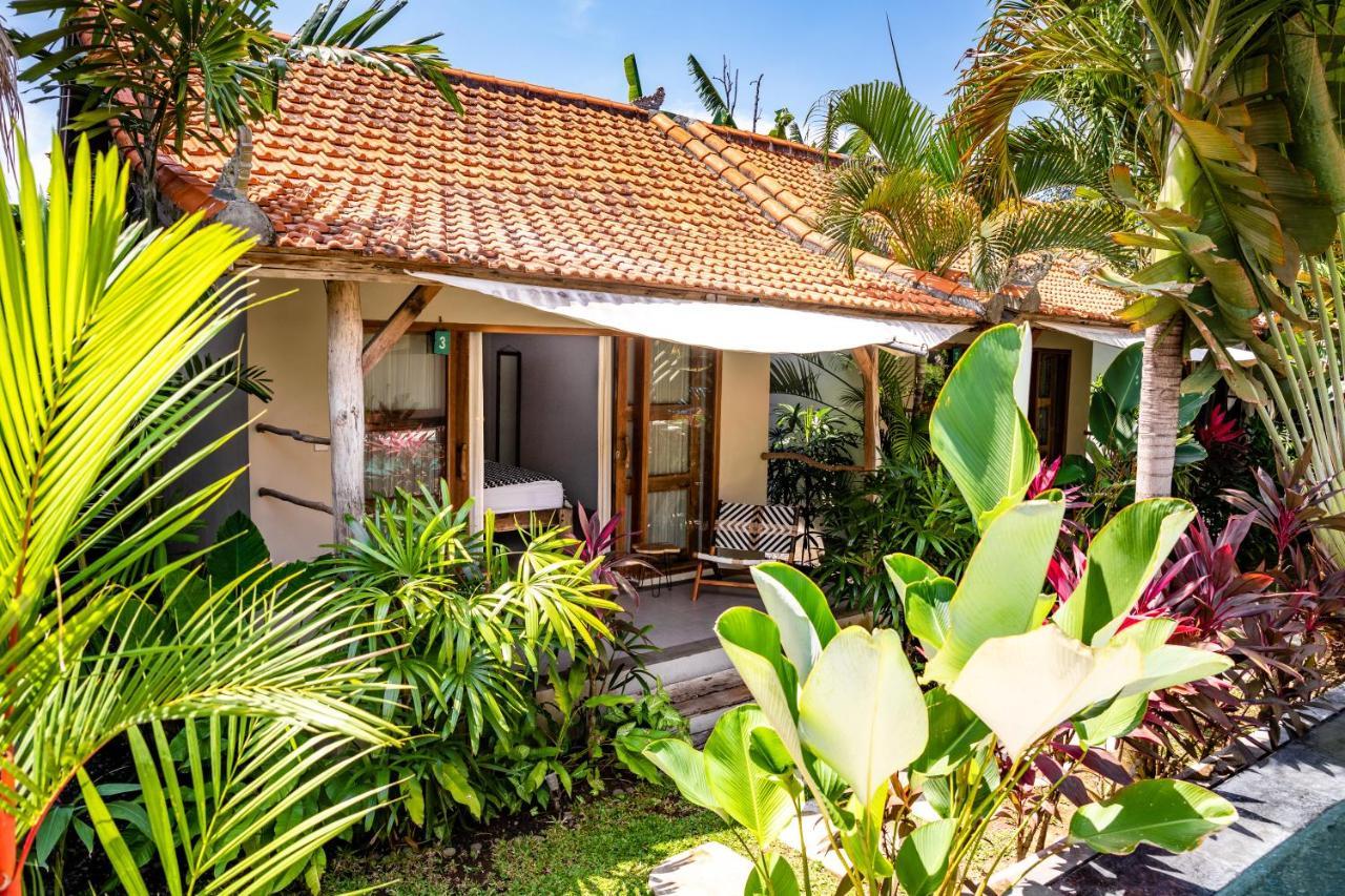 Seaside Tribe - Boutique Surf Stay & Retreat Tanah Lot Exteriör bild