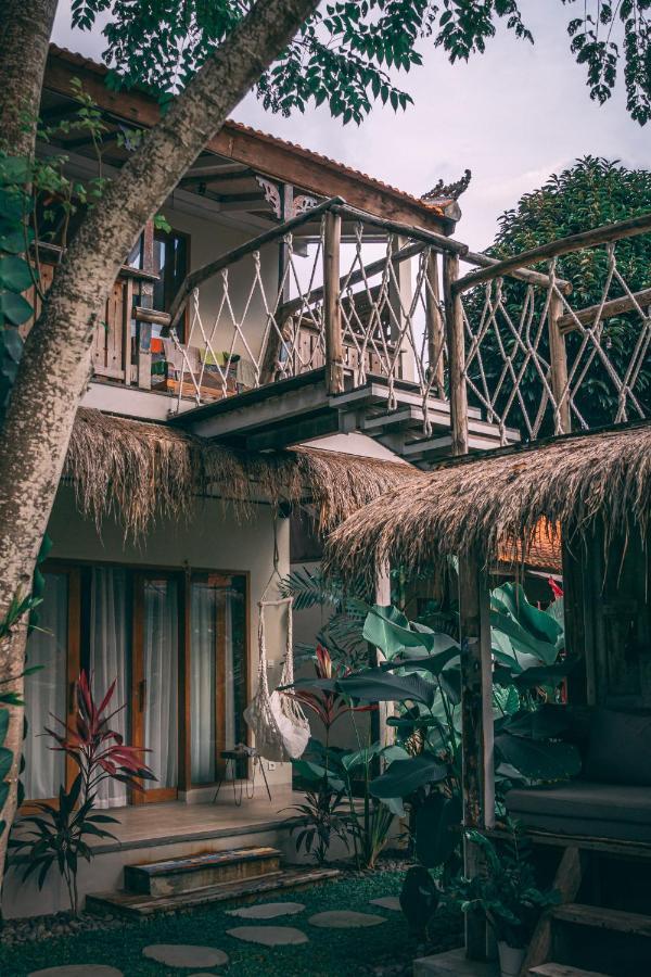 Seaside Tribe - Boutique Surf Stay & Retreat Tanah Lot Exteriör bild