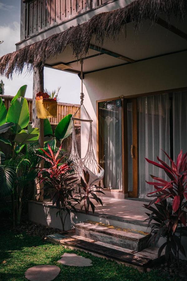 Seaside Tribe - Boutique Surf Stay & Retreat Tanah Lot Exteriör bild