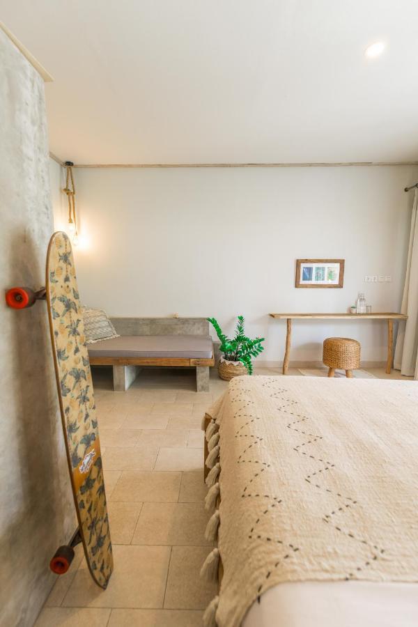 Seaside Tribe - Boutique Surf Stay & Retreat Tanah Lot Exteriör bild